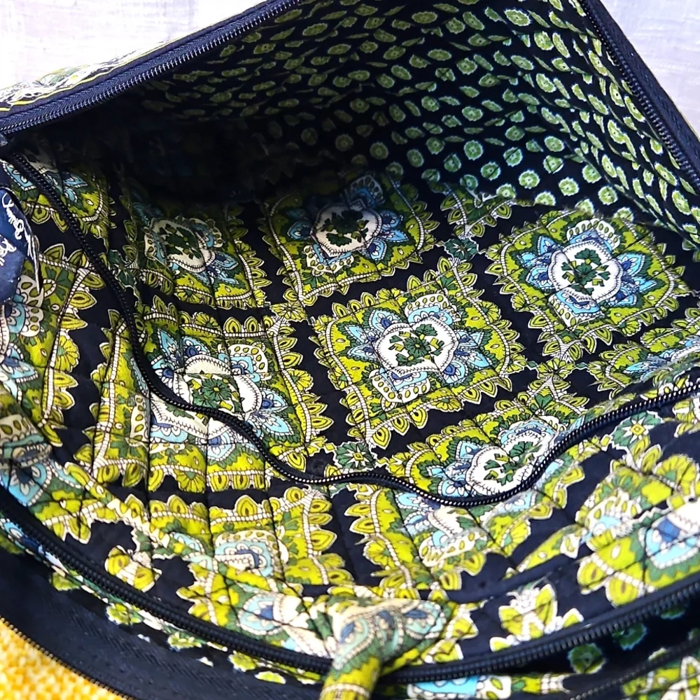 VERA BRADLEY LAPTOP CASE